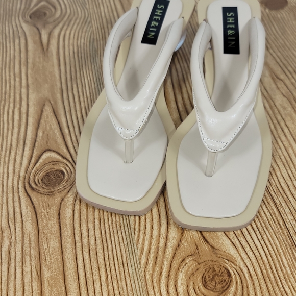 Crystal Ball Low Heel Flip Flops Nude 39 - Picture 4 of 5